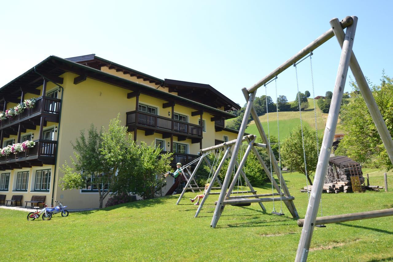 Jugendhotel Angerhof Oberau Exterior foto