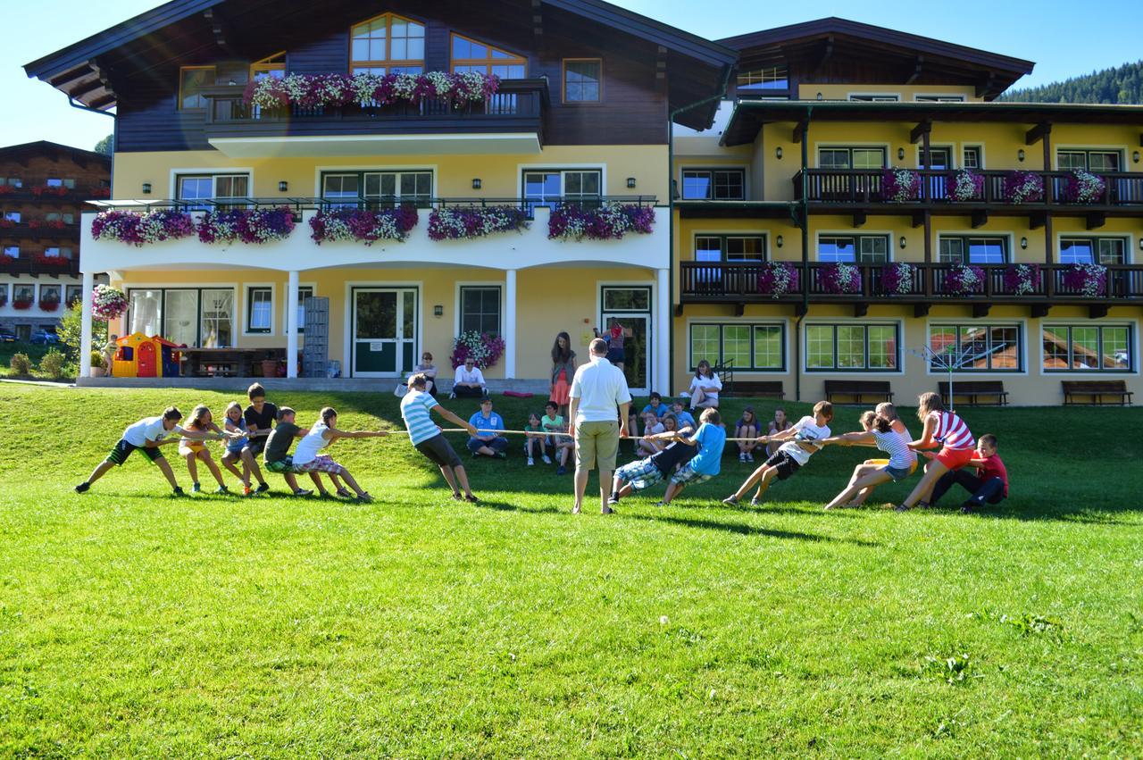 Jugendhotel Angerhof Oberau Exterior foto
